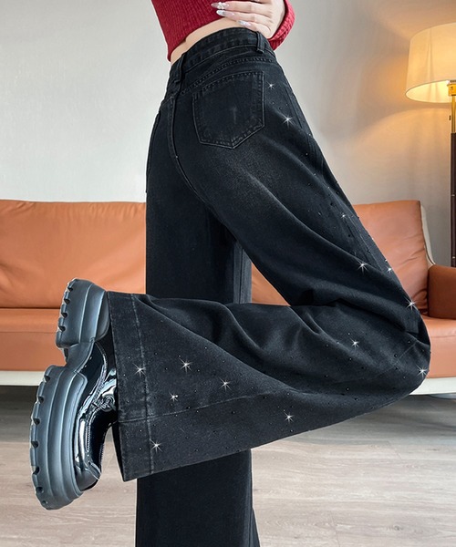&soiree(アンドソワレ)の「サイドグリッターデニムパンツ(デニムパンツ・レディース・ブルー/ブラック・X-LARGE/LARGE/MEDIUM/SMALL/X-SMALL)」の6枚目の写真