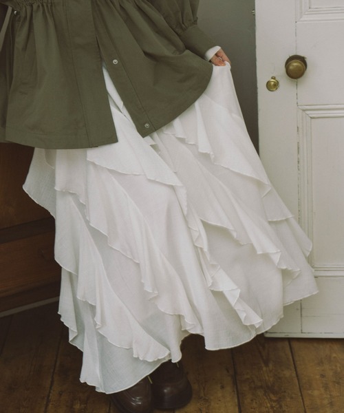 archives（アルシーヴ）の「エスカルゴラッフルスカート（スカート・レディース・オフホワイト/アイボリー/ブラック・MEDIUM）」の6枚目の写真