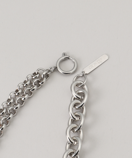 JUSTINE CLENQUET(ジュスティーヌクランケ)の「【JUSTINE CLENQUET/ジャスティーヌ クランケ】 HOLLY PEARL NECKLACE(ネックレス・レディース・シルバー・FREE)」の4枚目の写真