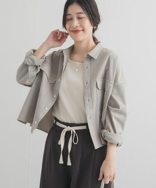 URBAN RESEARCH DOORS（アーバンリサーチドアーズ）の「デニムショート丈シャツ | デニムシャツ/ショートシャツ/クロップド丈/短丈/カラーデニム（シャツ/ブラウス・レディース・ベージュ/ピンク/インディゴブルー・FREE）」の18枚目の写真