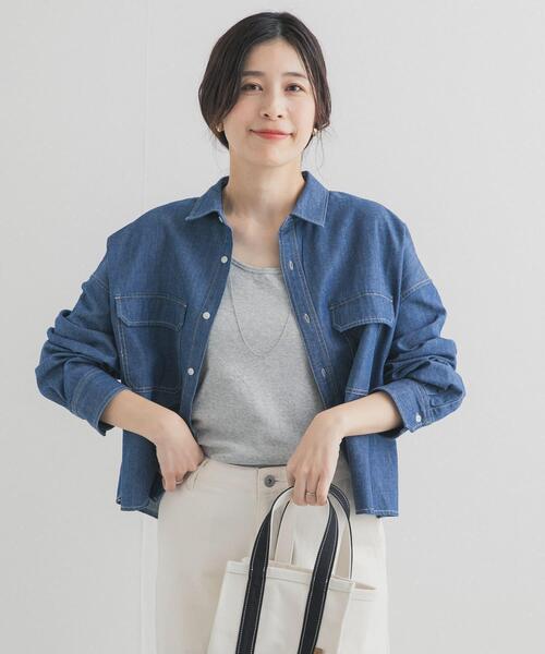 URBAN RESEARCH DOORS(アーバンリサーチドアーズ)の「デニムショート丈シャツ(シャツ/ブラウス・レディース・ベージュ/ピンク/インディゴブルー・FREE)」の12枚目の写真
