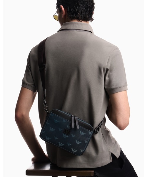 EMPORIO ARMANI（エンポリオアルマーニ）の「【エンポリオ アルマーニ】ミニバッグ コーティングキャンバス オールオーバーイーグル（ショルダーバッグ・メンズ・ライトグレー系/ブルー系その他・FREE）」の7枚目の写真