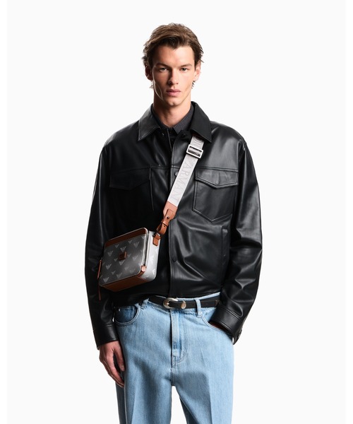 EMPORIO ARMANI（エンポリオアルマーニ）の「【エンポリオ アルマーニ】ミニバッグ コーティングキャンバス オールオーバーイーグル（ショルダーバッグ・メンズ・ライトグレー系/ブルー系その他・FREE）」の12枚目の写真