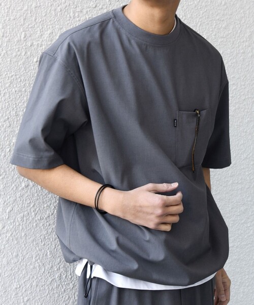 SHIPS any（シップス エニィ）の「SHIPS any:〈吸水速乾〉Rapidry クルーネック スピンドル ポケット Tシャツ(セットアップ対応)◆（Tシャツ/カットソー・メンズ・ブラック/グレー/ブラウン/ベージュ/ネイビー・MEDIUM/LARGE/X-LARGE）」の21枚目の写真