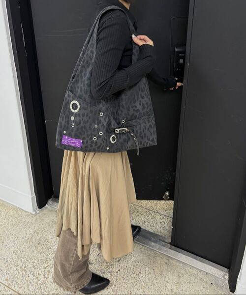 YEOMIMの「layout bag (leopard beige)(エコバッグ/サブバッグ・レディース・その他・FREE)」の7枚目の写真