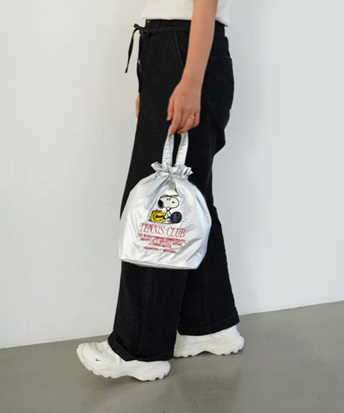 GLOBAL FORME CONCRETE(グローバルフォルムコンクリート)の「【PEANUTS】PN/保冷巾着トート(トートバッグ・レディース・シルバー/ベージュ/サックスブルー/ブラック・FREE)」の4枚目の写真