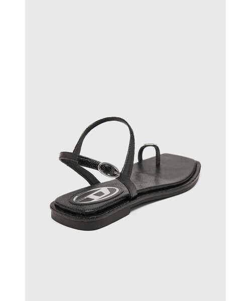 DIESEL(ディーゼル)の「ウィメンズ フラットサンダル D-AMBER INFRA 0(サンダル・レディース・ブラック・38/37/40/39/36)」の14枚目の写真