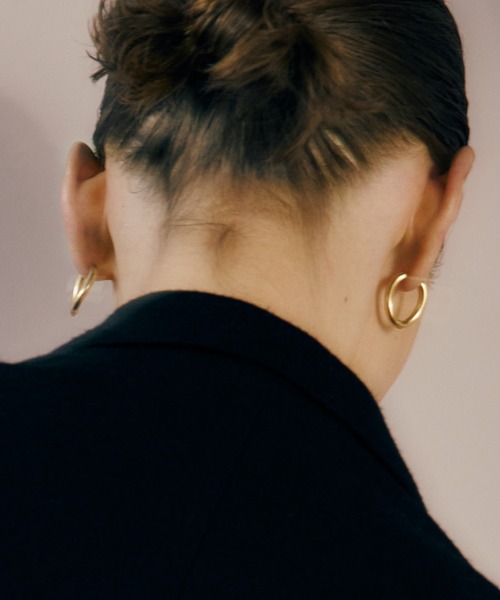 TEN.(テン)の「【新作】18KGPアークピアス(ピアス(両耳用)・レディース・ゴールド・FREE)」の1枚目の写真