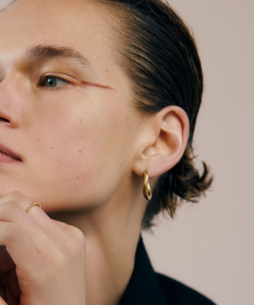 TEN.(テン)の「【新作】18KGPアークピアス(ピアス(両耳用)・レディース・ゴールド・FREE)」の2枚目の写真