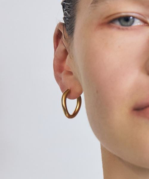 TEN.(テン)の「【新作】18KGPアークピアス(ピアス(両耳用)・レディース・ゴールド・FREE)」の7枚目の写真