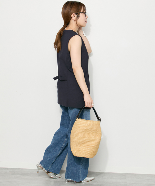 journal standard L'essage(ジャーナルスタンダードレサージュ)の「ウーリーノライトノーカラーベスト(その他アウター・レディース・グレー/ネイビー・FREE)」の11枚目の写真