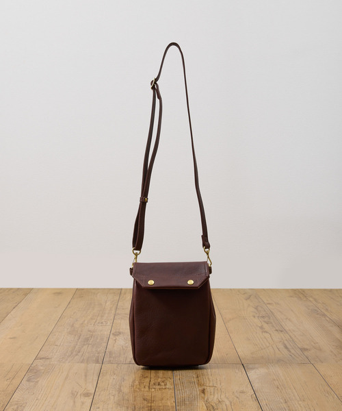 SLOW(スロウ)の「SLOW スロウ / bono-gasmask shoulder bag-S フルベジタブルタンニング栃木レザーショルダーバッグ / 858S93S(ショルダーバッグ・メンズ・ブラック/チョコ・FREE)」の17枚目の写真