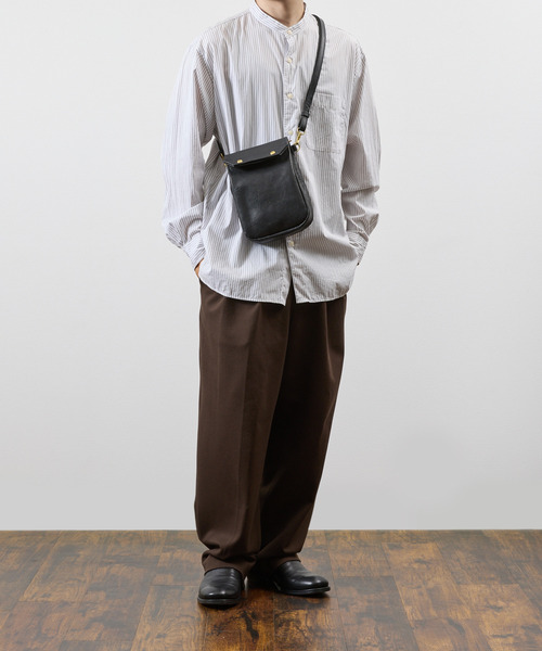 SLOW(スロウ)の「SLOW スロウ / bono-gasmask shoulder bag-S フルベジタブルタンニング栃木レザーショルダーバッグ / 858S93S(ショルダーバッグ・メンズ・ブラック/チョコ・FREE)」の19枚目の写真