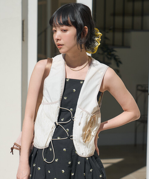 FREAK'S STORE(フリークスストア)の「トレイルナイロンベスト(ベスト・レディース・オフホワイト・フリ-)」の11枚目の写真