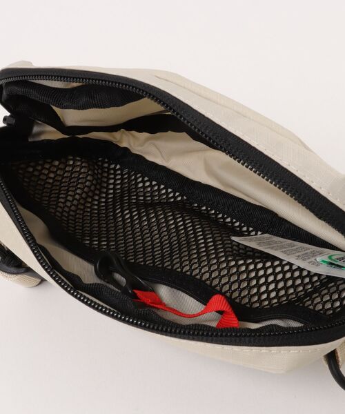 TOPO DESIGNS(トポデザインズ)の「2WAY【TOPO DESIGNS】 RIPSTOP BELT BAG ウエストポーチ ボディバッグ ミニバッグ/リサイクル素材(ボディバッグ/ウエストポーチ・レディース・グリーン/アイボリー/パープル/ブラック/ブラック系・ONE SIZE)」の7枚目の写真