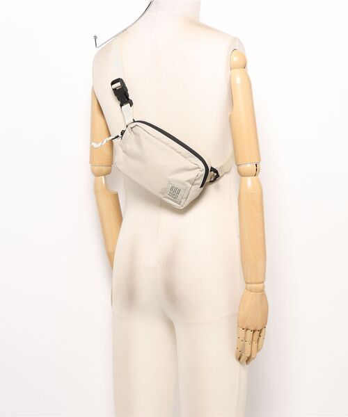 TOPO DESIGNS(トポデザインズ)の「2WAY【TOPO DESIGNS】 RIPSTOP BELT BAG ウエストポーチ ボディバッグ ミニバッグ/リサイクル素材(ボディバッグ/ウエストポーチ・レディース・グリーン/アイボリー/パープル/ブラック/ブラック系・ONE SIZE)」の2枚目の写真