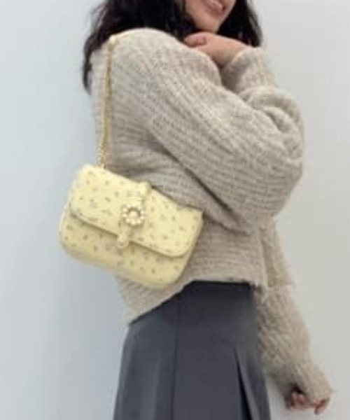 SAMANTHAVEGA(サマンサベガ)の「サークルパールショルダーバッグ(ショルダーバッグ・レディース・ピンク/イエロー/ブラック/オフホワイト/ホワイト・FREE)」の4枚目の写真