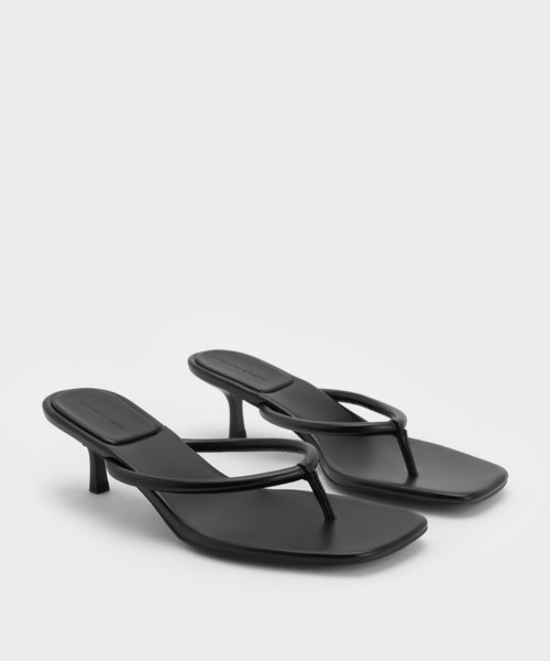 CHARLES & KEITH(チャールズ & キース)の「スクエアトゥ キトゥンヒールトングサンダル(サンダル・レディース・ブラック/シルバー・22.5cm/23cm/23.5cm/24.5cm/25cm)」の8枚目の写真