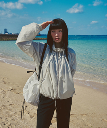 LIGHT SHIRRING WINDBREAKER (BEIGE-GREY)