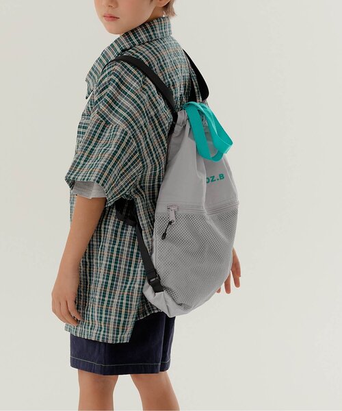 BREEZE(ブリーズ)の「【WEB限定】KUDOZ.B ナップサック(バックパック/リュック・キッズ・ライトグレー/ブラック・FREE)」の2枚目の写真