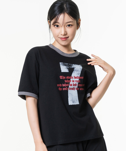 MOZMOZ(モズモズ)の「セブングラフィックリンガーTシャツブラック(Tシャツ/カットソー・レディース・その他・3/2/1)」の1枚目の写真