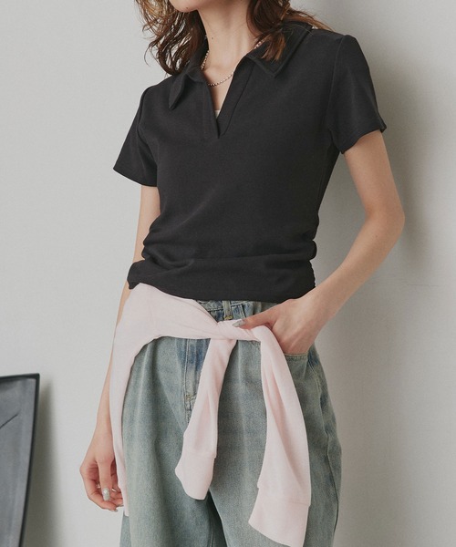 ad thie（アドティエ）の「サイドギャザー フライスコンパクト スキッパーTシャツ（ポロシャツ・レディース・ブラック/レッド/ブラウン/オフホワイト・FREE）」の22枚目の写真