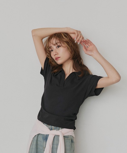 ad thie（アドティエ）の「サイドギャザー フライスコンパクト スキッパーTシャツ（ポロシャツ・レディース・ブラック/レッド/ブラウン/オフホワイト・FREE）」の19枚目の写真