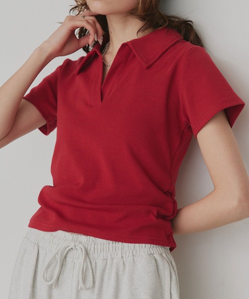 ad thie（アドティエ）の「サイドギャザー フライスコンパクト スキッパーTシャツ（ポロシャツ・レディース・ブラック/レッド/ブラウン/オフホワイト・FREE）」の8枚目の写真