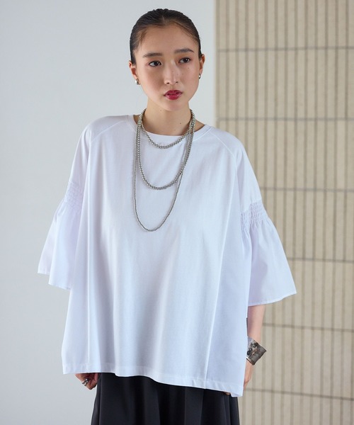 LEPSIM（レプシィム）の「異素材フリルBIGT　242843（Tシャツ/カットソー・レディース・オレンジ/ベージュ/ライム/ブルー/チャコールグレー/オフホワイト/ブラック・FREE）」の2枚目の写真