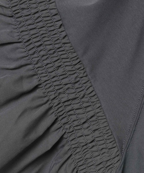 LEPSIM（レプシィム）の「異素材フリルBIGT　242843（Tシャツ/カットソー・レディース・オレンジ/ベージュ/ライム/ブルー/チャコールグレー/オフホワイト/ブラック・FREE）」の15枚目の写真