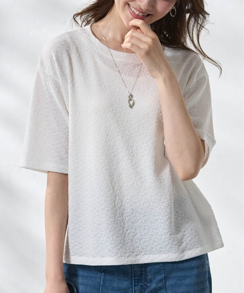 BELLUNA PLUS(ベルーナ)の「ジャカード素材プルオーバー(Tシャツ/カットソー・レディース・オフホワイト/オレンジ/ブラウン/ライム・X-LARGE/LARGE/MEDIUM)」の2枚目の写真