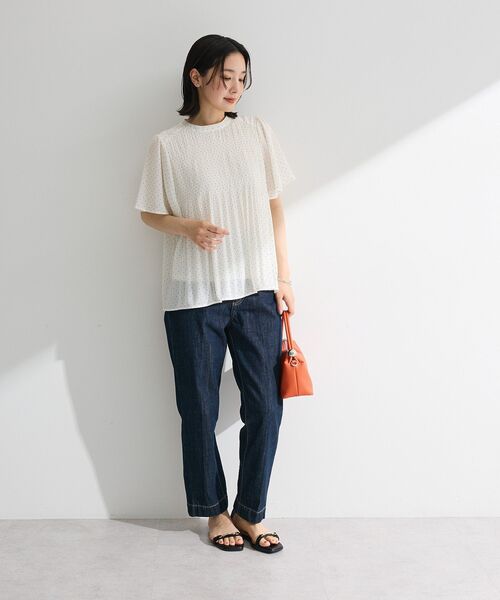 Green Parks(グリーンパークス)の「マジョリカプリーツショートスリーブブラウス(シャツ/ブラウス・レディース・ドット/オフホワイト/ブラック・FREE)」の4枚目の写真