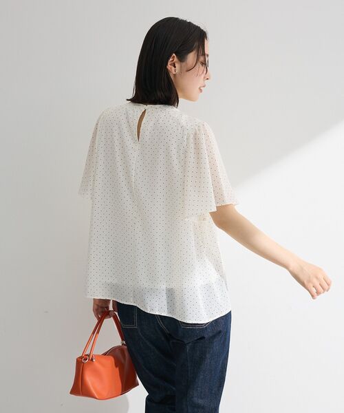 Green Parks(グリーンパークス)の「マジョリカプリーツショートスリーブブラウス(シャツ/ブラウス・レディース・ドット/オフホワイト/ブラック・FREE)」の9枚目の写真