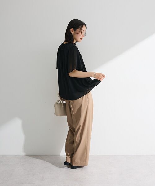 Green Parks(グリーンパークス)の「マジョリカプリーツショートスリーブブラウス(シャツ/ブラウス・レディース・ドット/オフホワイト/ブラック・FREE)」の11枚目の写真