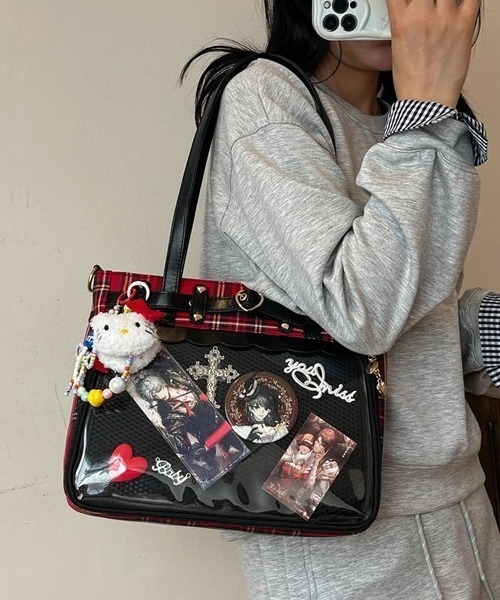 gossip!ロサンゼルス(ゴシップロサンゼルス)の「【Y2Kガーリー】レトロチェック 大容量痛バッグ ショルダー/斜め掛け/トートバッグ(ショルダーバッグ・レディース・ピンク/レッド/ブラック・FREE)」の3枚目の写真