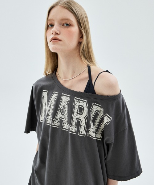 Mardi Mercredi(マルディメクルディ)の「TSHIRT OFF SHOULDER CRACKED LOGO DESTROYED / Tシャツ オフショルダー クラック ロゴ デストロイド(Tシャツ/カットソー・レディース・ヘザーグレー/アイボリー/チャコール・FREE)」の1枚目の写真