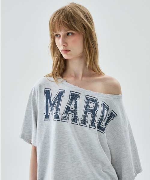 Mardi Mercredi(マルディメクルディ)の「TSHIRT OFF SHOULDER CRACKED LOGO DESTROYED / Tシャツ オフショルダー クラック ロゴ デストロイド(Tシャツ/カットソー・レディース・ヘザーグレー/アイボリー/チャコール・FREE)」の4枚目の写真