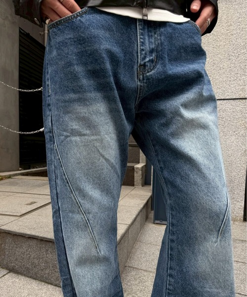 Chikashitsu +（チカシツプラス）の「【Chikashitsu +】washed bootscut denim pants/ 【チカシツプラス】ウォッシュドブーツカットデニムパンツ＜着用動画あり＞（デニムパンツ・メンズ・ブラック/ブルー・L/M/S）」の11枚目の写真