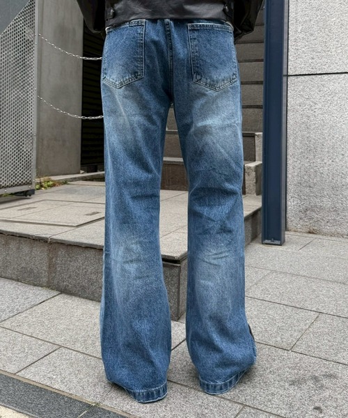 Chikashitsu +（チカシツプラス）の「【Chikashitsu +】washed bootscut denim pants/ 【チカシツプラス】ウォッシュドブーツカットデニムパンツ＜着用動画あり＞（デニムパンツ・メンズ・ブラック/ブルー・L/M/S）」の10枚目の写真