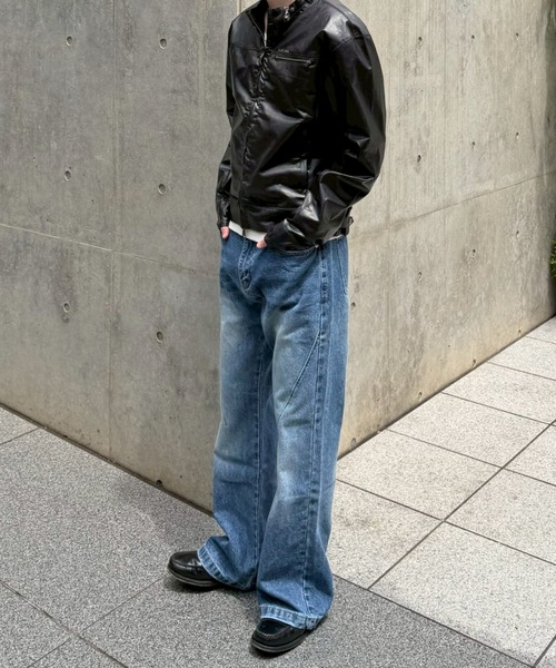 Chikashitsu +（チカシツプラス）の「【Chikashitsu +】washed bootscut denim pants/ 【チカシツプラス】ウォッシュドブーツカットデニムパンツ＜着用動画あり＞（デニムパンツ・メンズ・ブラック/ブルー・L/M/S）」の4枚目の写真