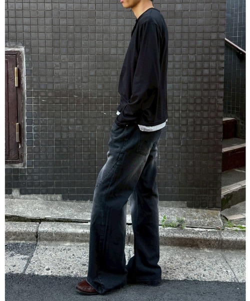 Chikashitsu +（チカシツプラス）の「【Chikashitsu +】washed bootscut denim pants/ 【チカシツプラス】ウォッシュドブーツカットデニムパンツ＜着用動画あり＞（デニムパンツ・メンズ・ブラック/ブルー・L/M/S）」の14枚目の写真