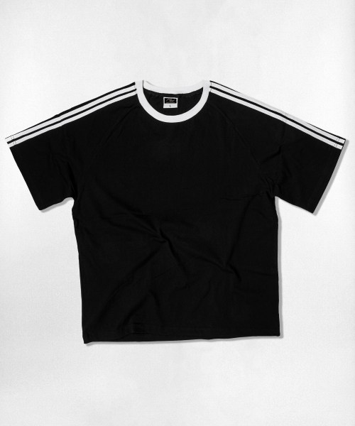 NOTUSUAL(ノットユージュアル)の「ユズアル 2ライン トラック 半袖Tシャツ 4カラー(Tシャツ/カットソー・レディース・ホワイト/ブラック/クリーム/ホワイト×グリーン・SMALL/MEDIUM/LARGE/X-LARGE)」の5枚目の写真