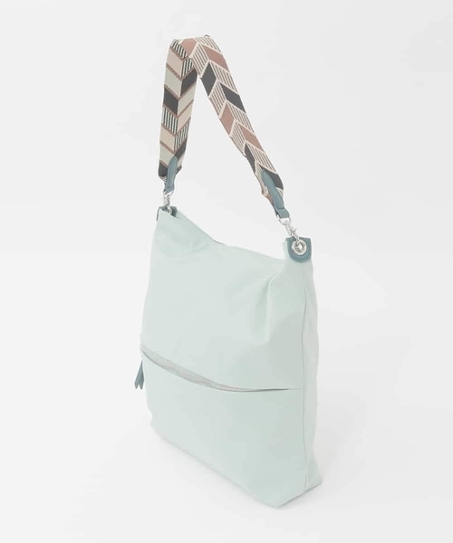 MK MICHEL KLEIN（エムケーミッシェルクラン）の「[2WAY]アクセントハンドルナイロンバッグ（ショルダーバッグ・レディース・グレー/グリーン/ブラック・00）」の19枚目の写真