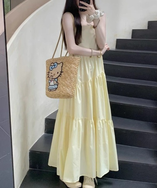 AMAJI(アマジ)の「ティアード キャミソールワンピース(ワンピース・レディース・イエロー・SMALL/MEDIUM/LARGE/X-LARGE)」の2枚目の写真