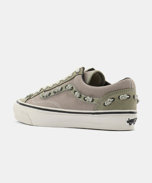 VANS(バンズ)の「OTW by VANS Old Skool 36 Knot VN000Y1CHAD(スニーカー・メンズ・ブラウン・27.5cm/27cm/26.5cm/24.5cm/23.5cm)」の2枚目の写真
