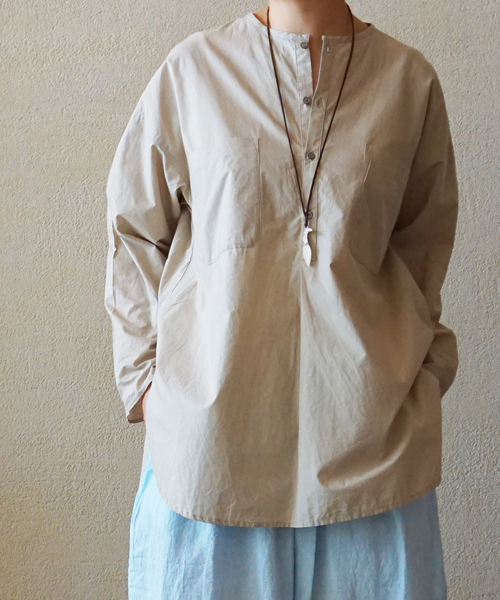 JOURNAL STANDARD LUXE(ジャーナルスタンダード ラックス)の「スジャータコットン ヘンリーシャツ(シャツ/ブラウス・レディース・ブラック/ベージュ/ホワイト/スカイブルー・FREE)」の3枚目の写真