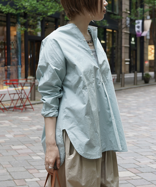 JOURNAL STANDARD LUXE(ジャーナルスタンダード ラックス)の「スジャータコットン ヘンリーシャツ(シャツ/ブラウス・レディース・ブラック/ベージュ/ホワイト/スカイブルー・FREE)」の4枚目の写真
