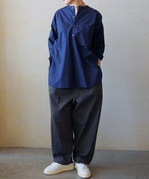 JOURNAL STANDARD LUXE(ジャーナルスタンダード ラックス)の「スジャータコットン ヘンリーシャツ(シャツ/ブラウス・レディース・ブラック/ベージュ/ホワイト/スカイブルー・FREE)」の15枚目の写真