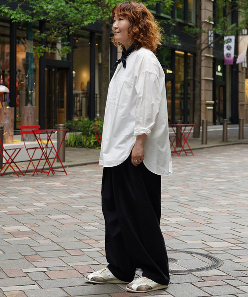 JOURNAL STANDARD LUXE(ジャーナルスタンダード ラックス)の「スジャータコットン ヘンリーシャツ(シャツ/ブラウス・レディース・ブラック/ベージュ/ホワイト/スカイブルー・FREE)」の17枚目の写真