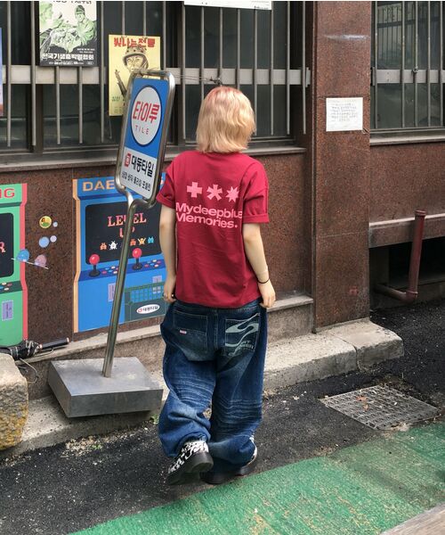 mydeepbluememories（マイディープブルーメモリーズ）の「Mm Symbol Logo T-Shirts (BURGUDNY)（Tシャツ/カットソー・レディース・グリーン・LARGE/SMALL/MEDIUM）」の7枚目の写真